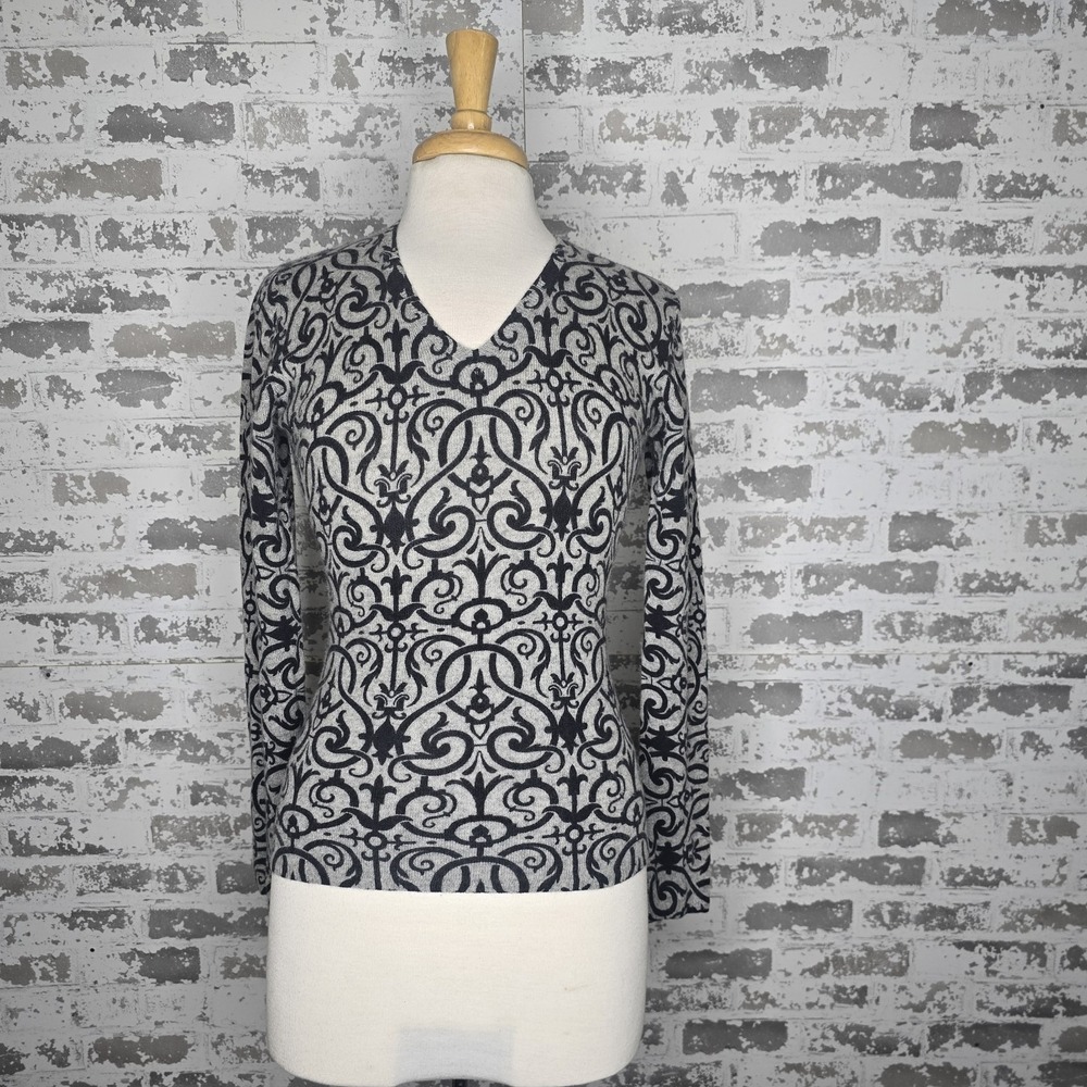 Kinross Cashmere Sweater Womens XS Black Gray Damask Pattern V Neck Long Sleeve